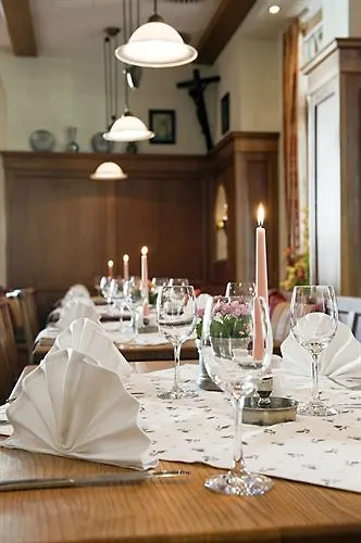 Feldmochinger Hof Hotel Munich